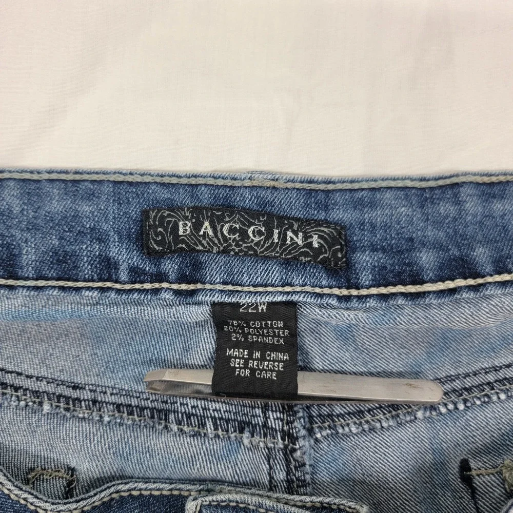 Baccini Womens 22W Denim Bermuda Shorts Blue Embroidered Fleur De Lis Studded